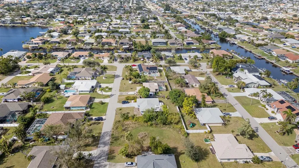 317 SE 32nd Terrace Cape Coral FL 33904