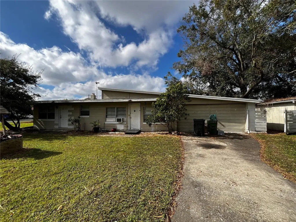 8302 N Lois Avenue Tampa FL 33614