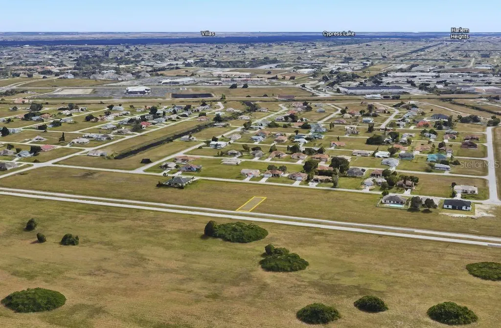 2008 Diplomat Parkway E Cape Coral FL 33909