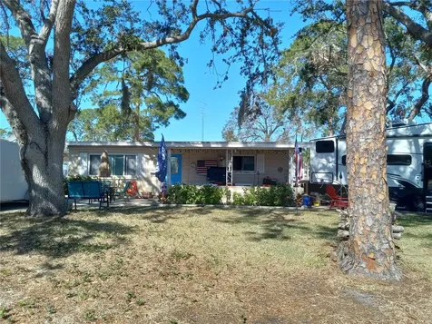 139 89th Avenue NE St Petersburg FL 33702