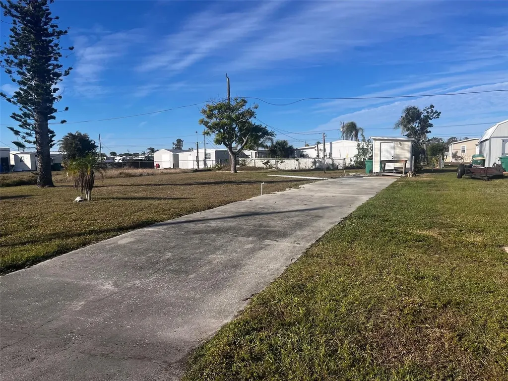1348 Flamingo Drive Englewood FL 34224