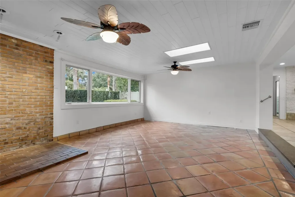 307 W 4th Avenue Windermere FL 34786