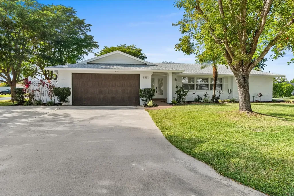 5554 Natoma Drive Fort Myers FL 33919