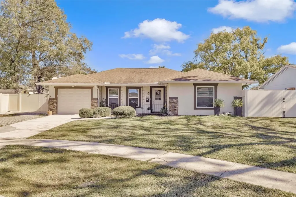 6805 Ambassador Court Tampa FL 33615