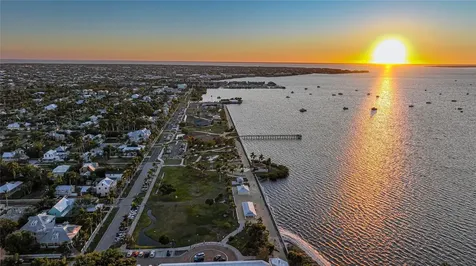 11197 / 11205 Pinetrail Road Punta Gorda FL 33955