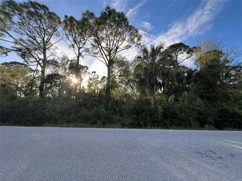 11197 / 11205 Pinetrail Road Punta Gorda FL 33955