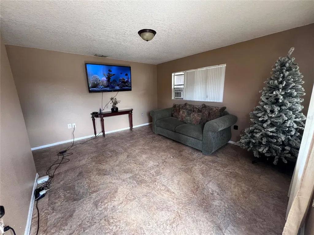 589 Duncan Circle E Auburndale FL 33823