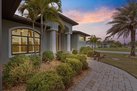 121 Glades Drive Rotonda West FL 33947