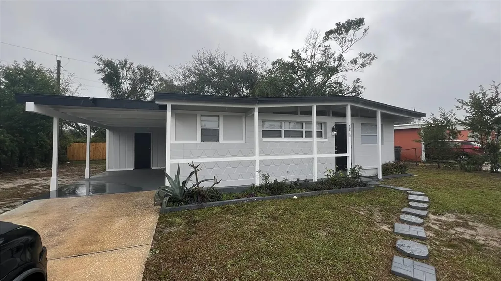 7815 Ridein Road Tampa FL 33619
