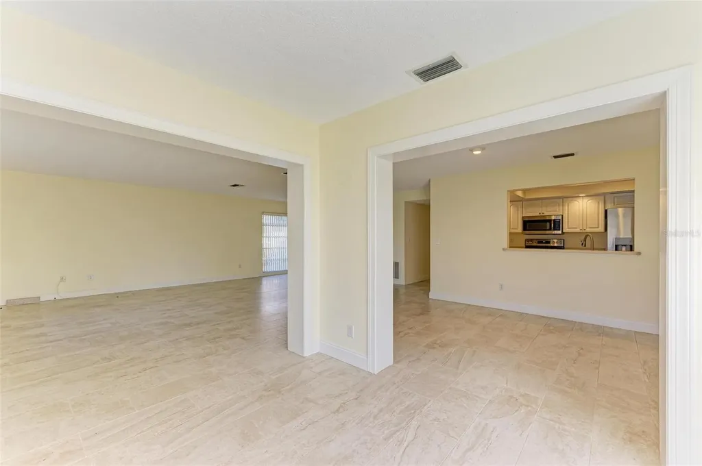 6704 11th Avenue W Bradenton FL 34209