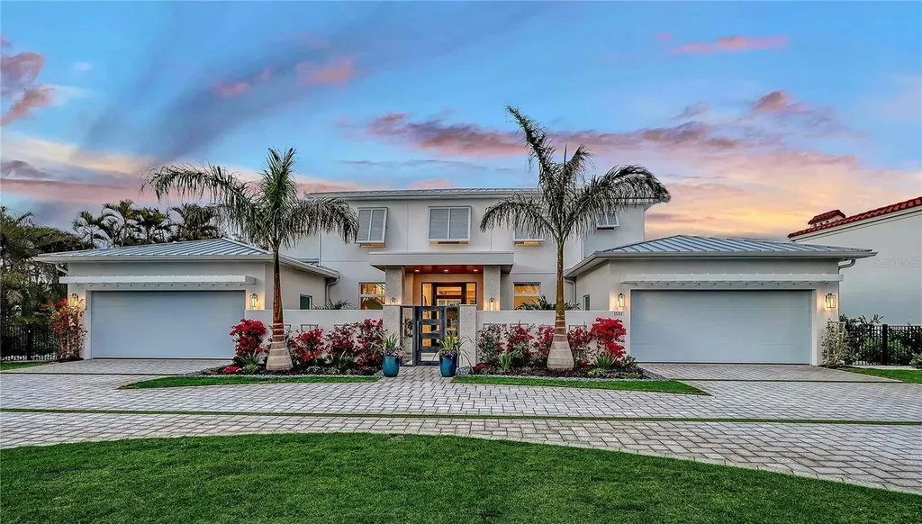 1521 S Lake Shore Drive Sarasota FL 34231