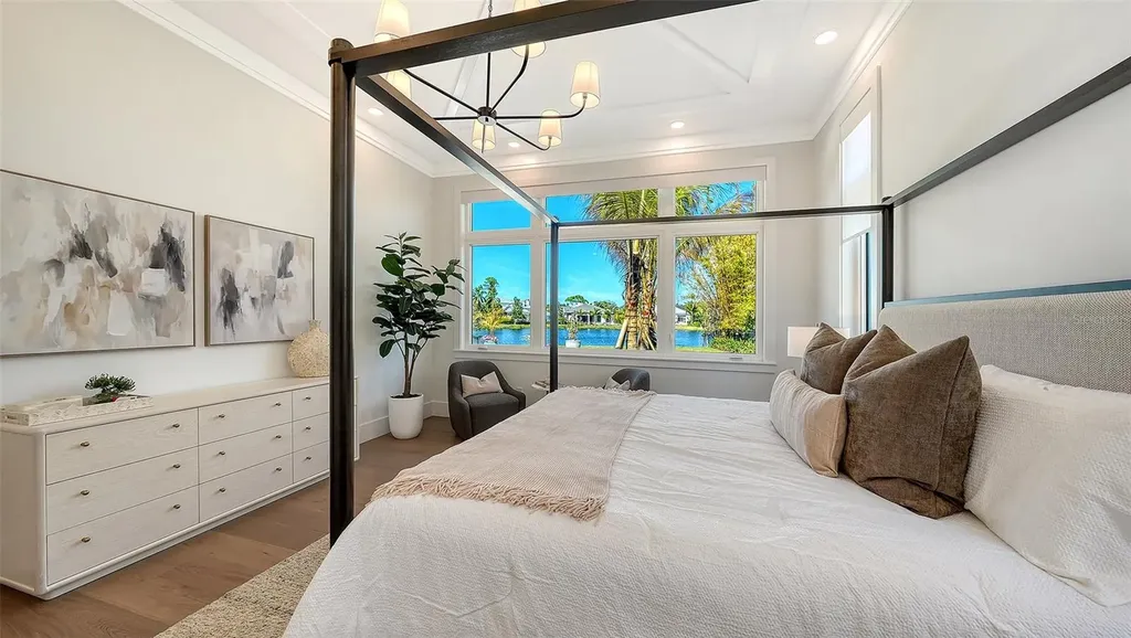 1521 S Lake Shore Drive Sarasota FL 34231