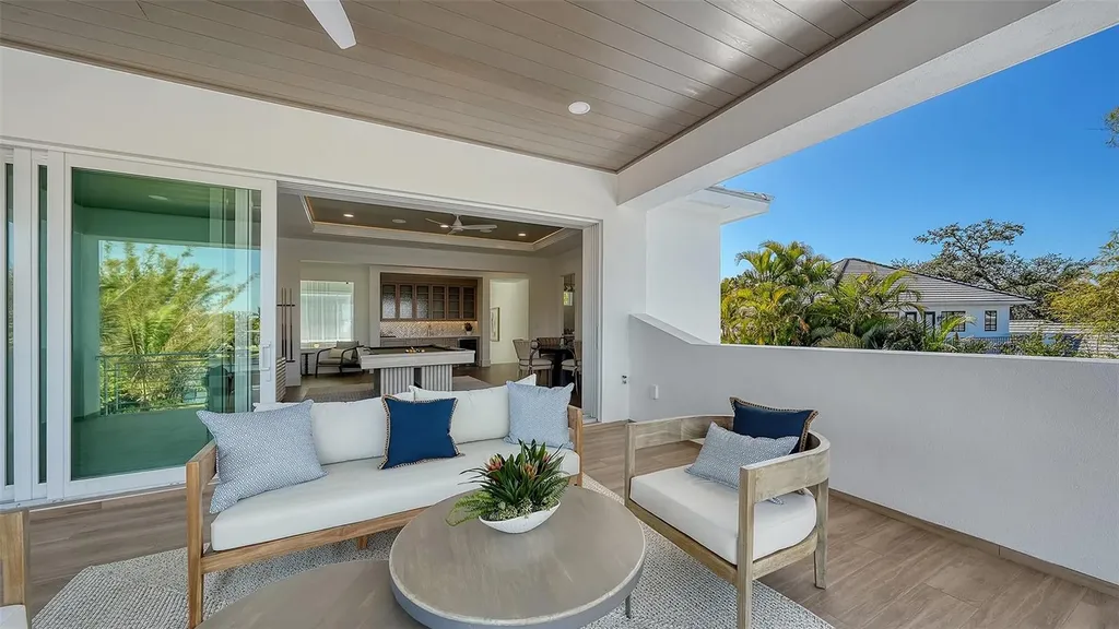 1521 S Lake Shore Drive Sarasota FL 34231