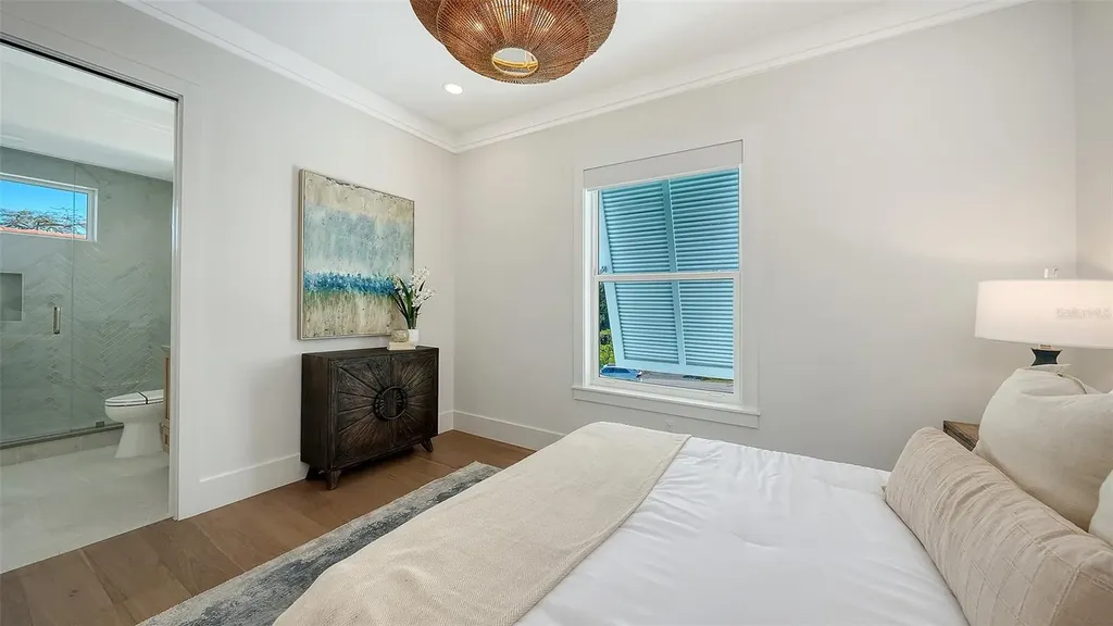 1521 S Lake Shore Drive Sarasota FL 34231