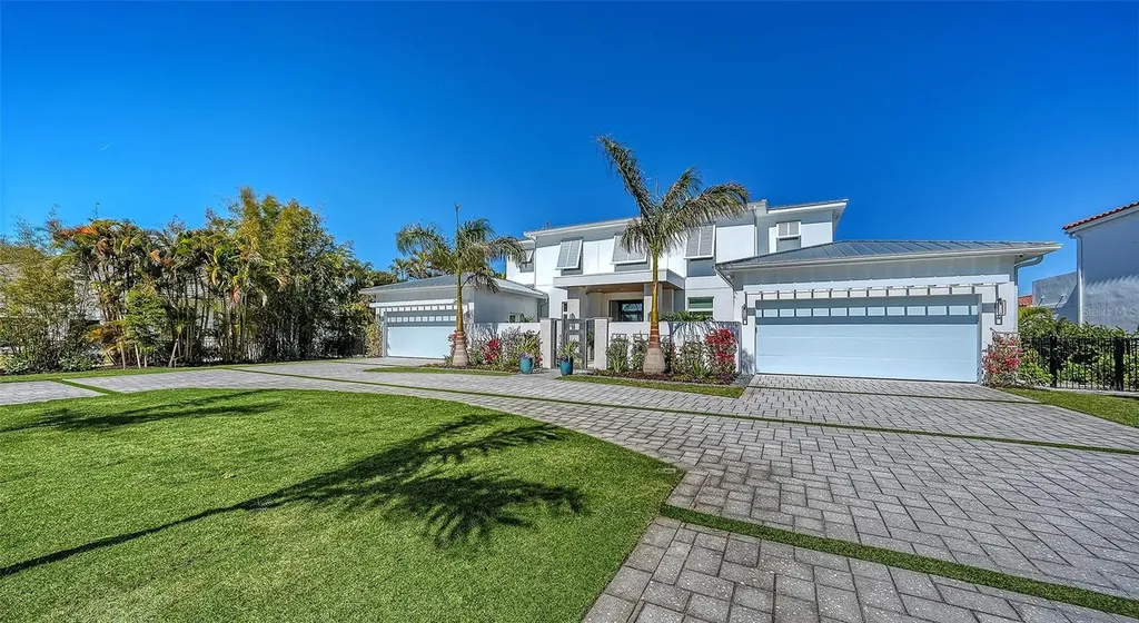 1521 S Lake Shore Drive Sarasota FL 34231