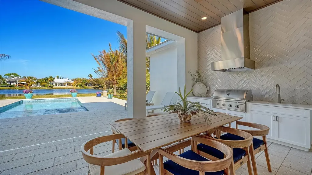 1521 S Lake Shore Drive Sarasota FL 34231