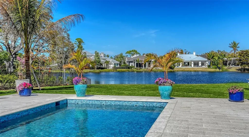 1521 S Lake Shore Drive Sarasota FL 34231