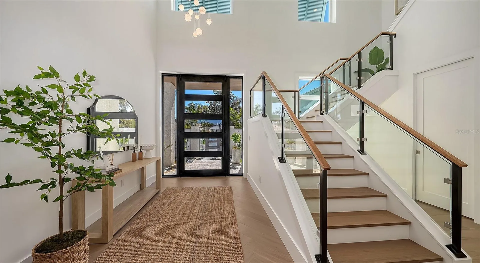 1521 S Lake Shore Drive Sarasota FL 34231
