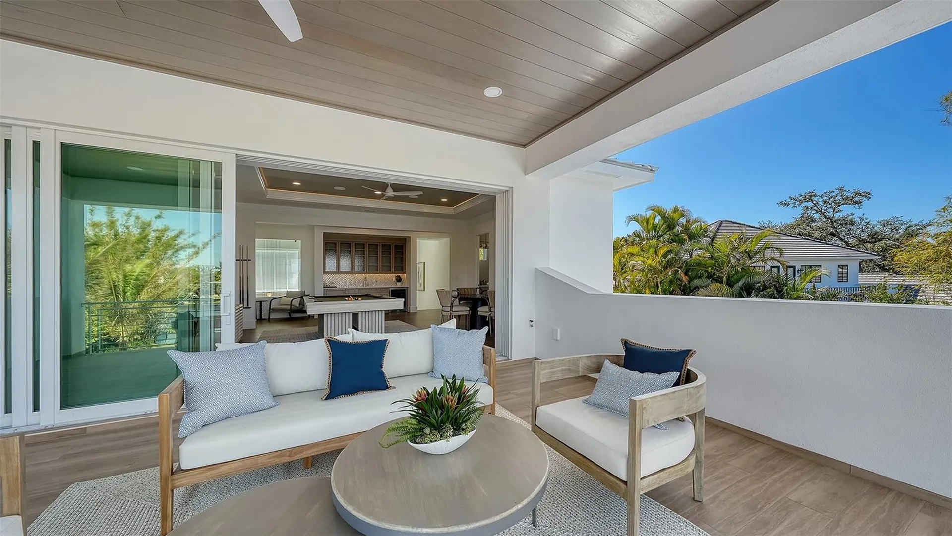 1521 S Lake Shore Drive Sarasota FL 34231