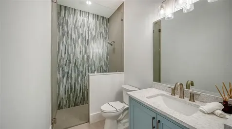 1521 S Lake Shore Drive Sarasota FL 34231