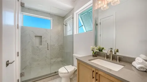 1521 S Lake Shore Drive Sarasota FL 34231