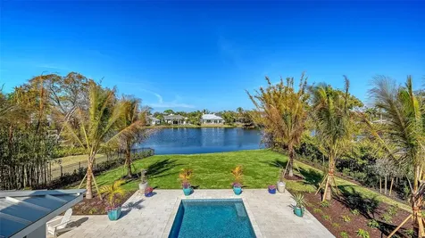 1521 S Lake Shore Drive Sarasota FL 34231