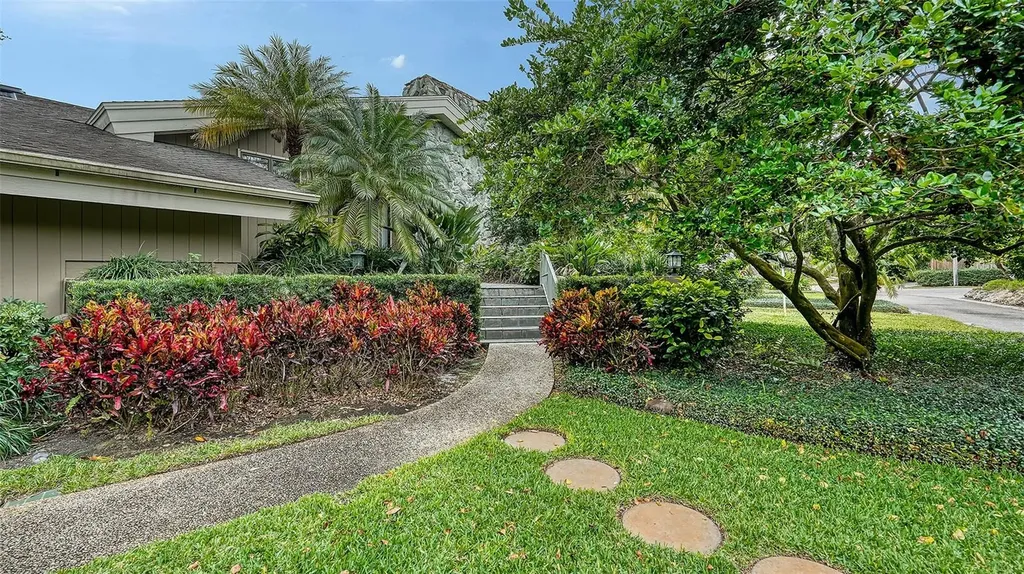 1423 Kimlira Lane Sarasota FL 34231