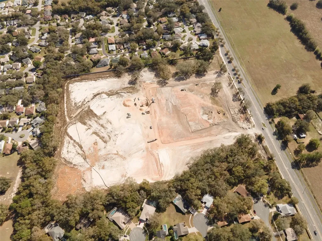 1135 Highway 466 Lady Lake FL 32159