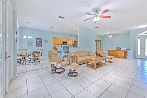 3320 Stonebridge Trail Valrico FL 33596