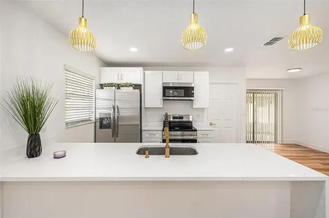 3213 W Grove Street Tampa FL 33614