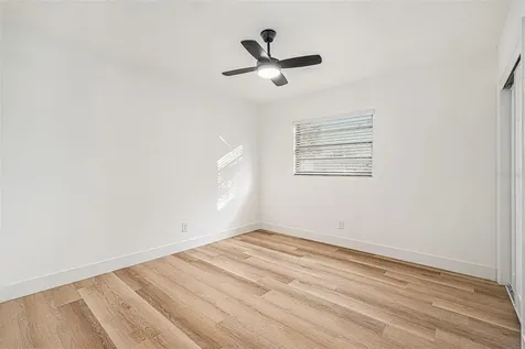 3213 W Grove Street Tampa FL 33614