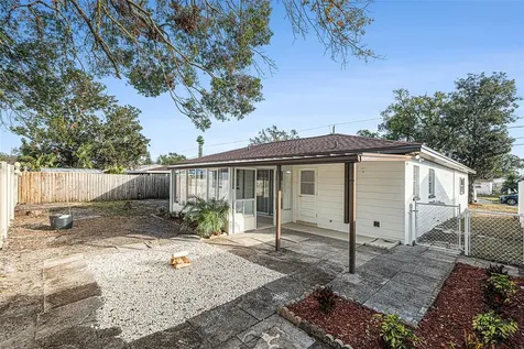 3213 W Grove Street Tampa FL 33614