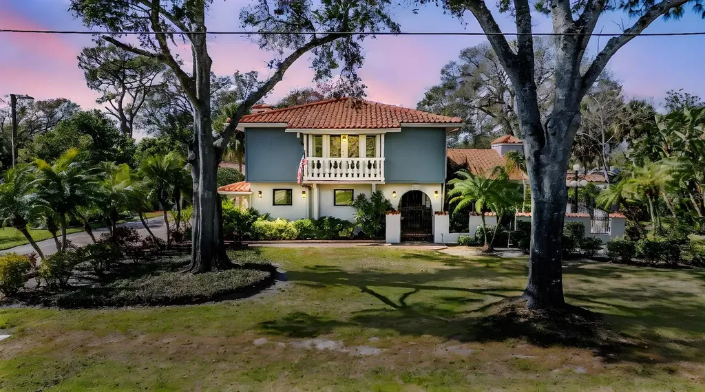 7922 Flowerfield Drive Tampa FL 33615