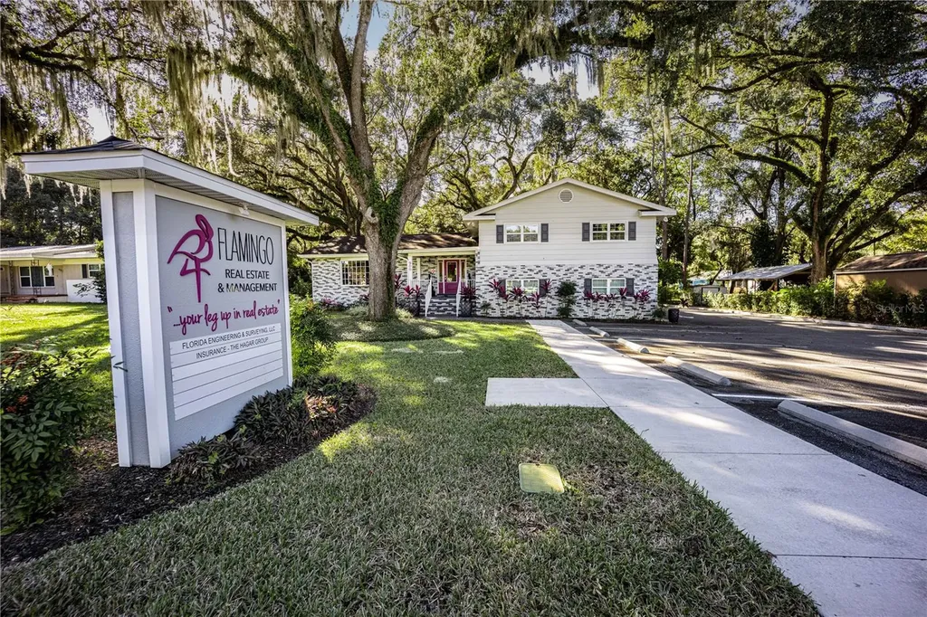 900 Cleveland Avenue Wildwood FL 34785