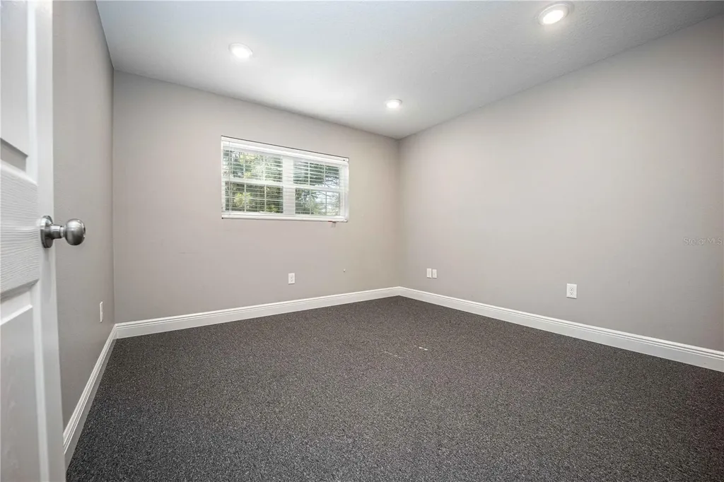 900 Cleveland Avenue Wildwood FL 34785