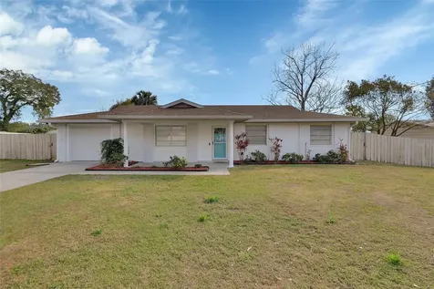 531 Land O Lakes Court Deland FL 32724