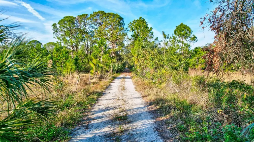 8330 Linger Lodge Road Bradenton FL 34202