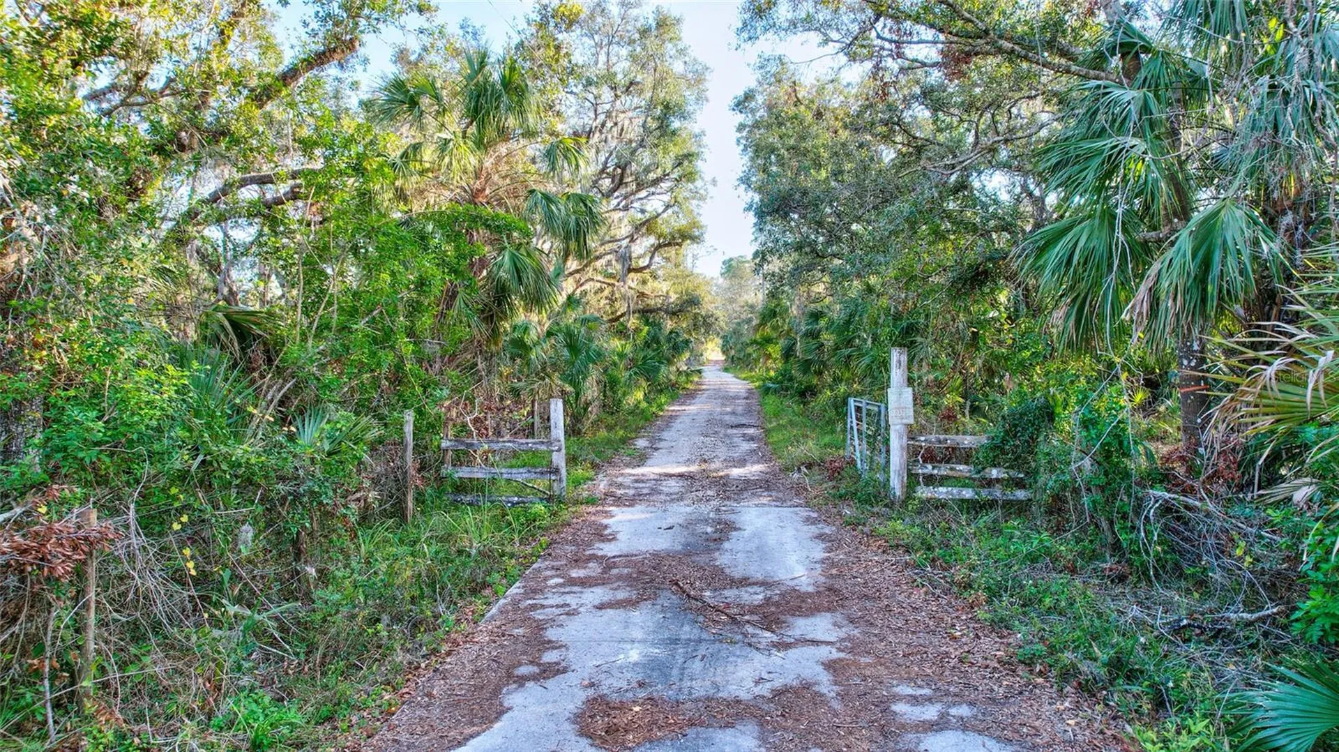8330 Linger Lodge Road Bradenton FL 34202