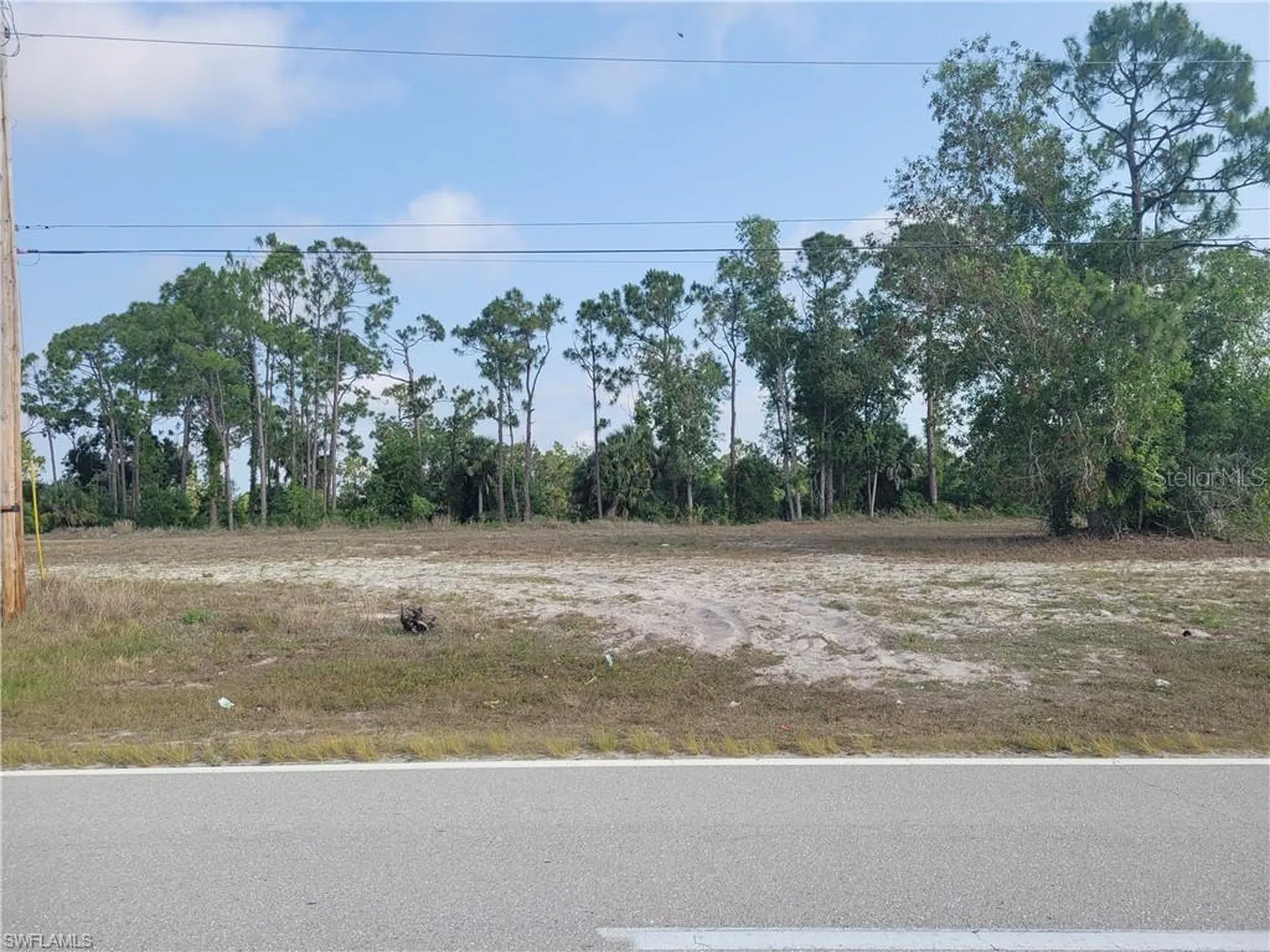 31 Wilmington Parkway Cape Coral FL 33993