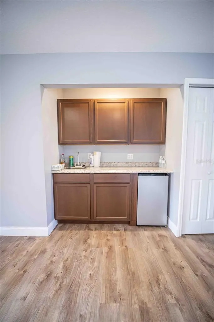 6876 E State Road 44 Wildwood FL 34785