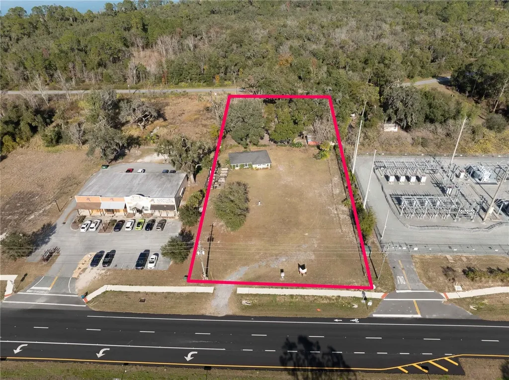 6876 E State Road 44 Wildwood FL 34785