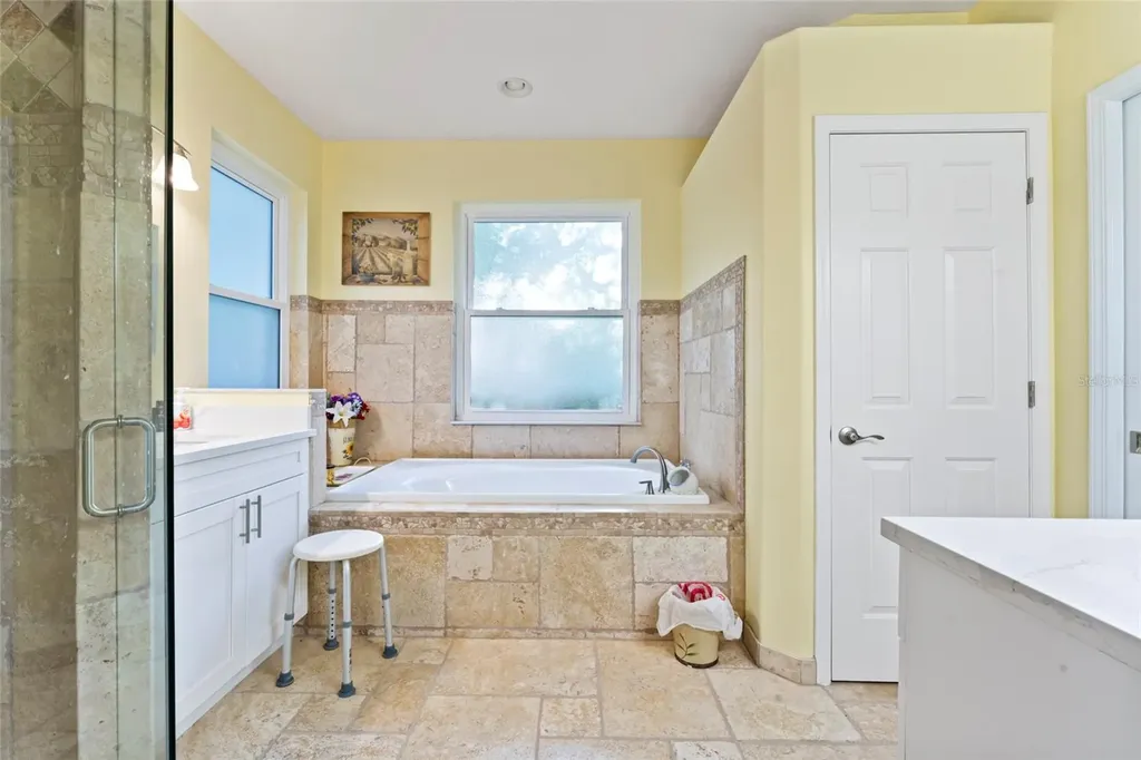 12833 Darby Ridge Drive Tampa FL 33624