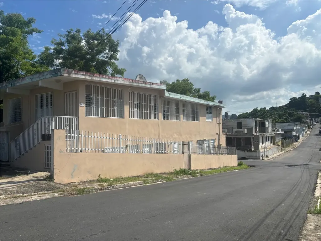 55 Calle Ramon Quiñones Caraballo Fajardo PR 00738