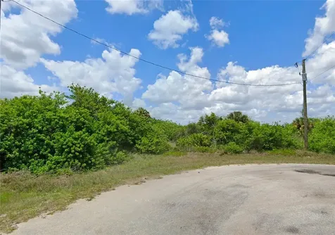 8308 Lena Court Labelle FL 33935