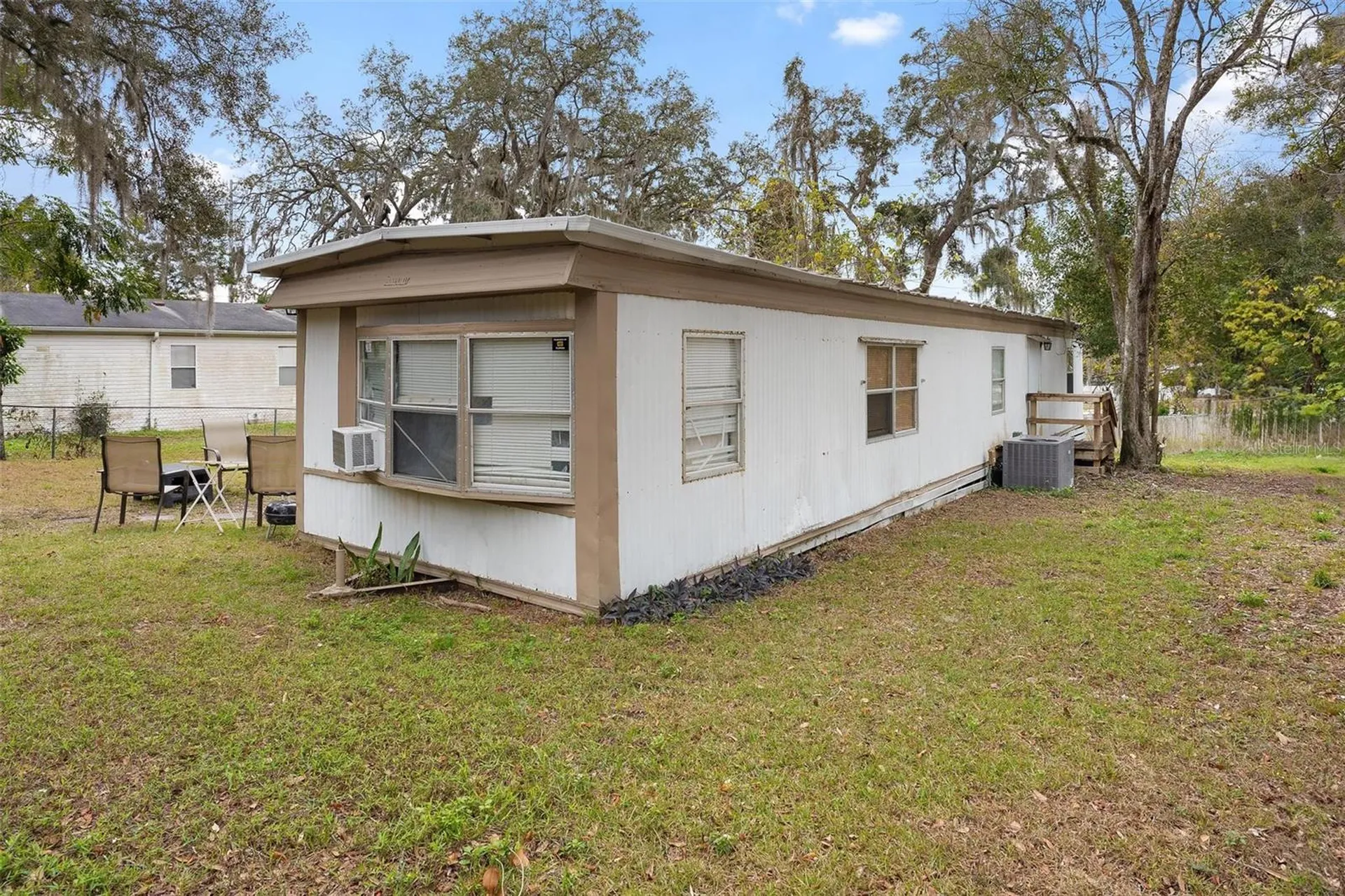 2109 Hialeah Avenue Leesburg FL 34748