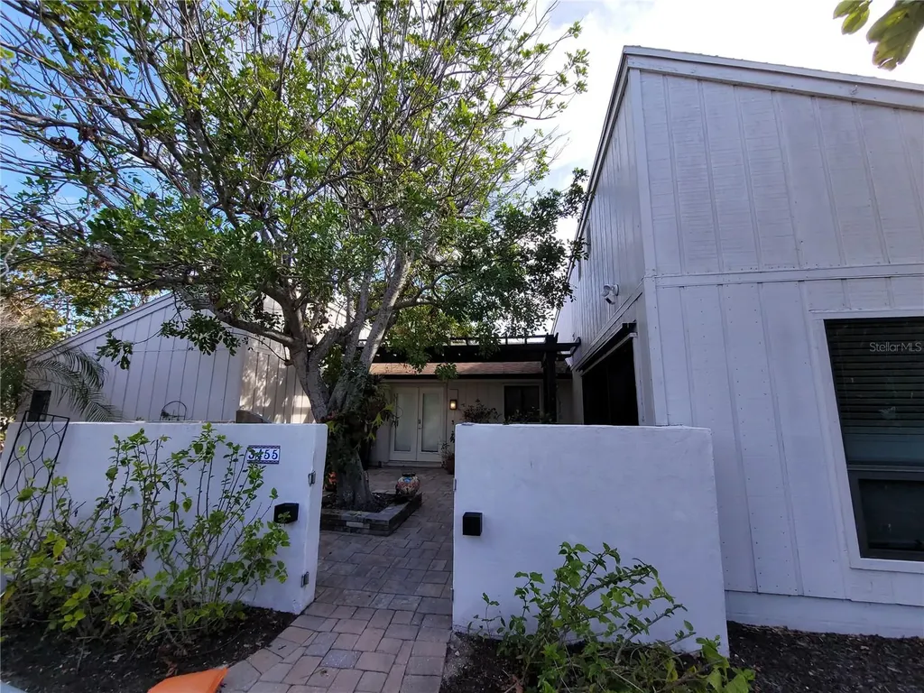 3455 Anglin Drive Sarasota FL 34242