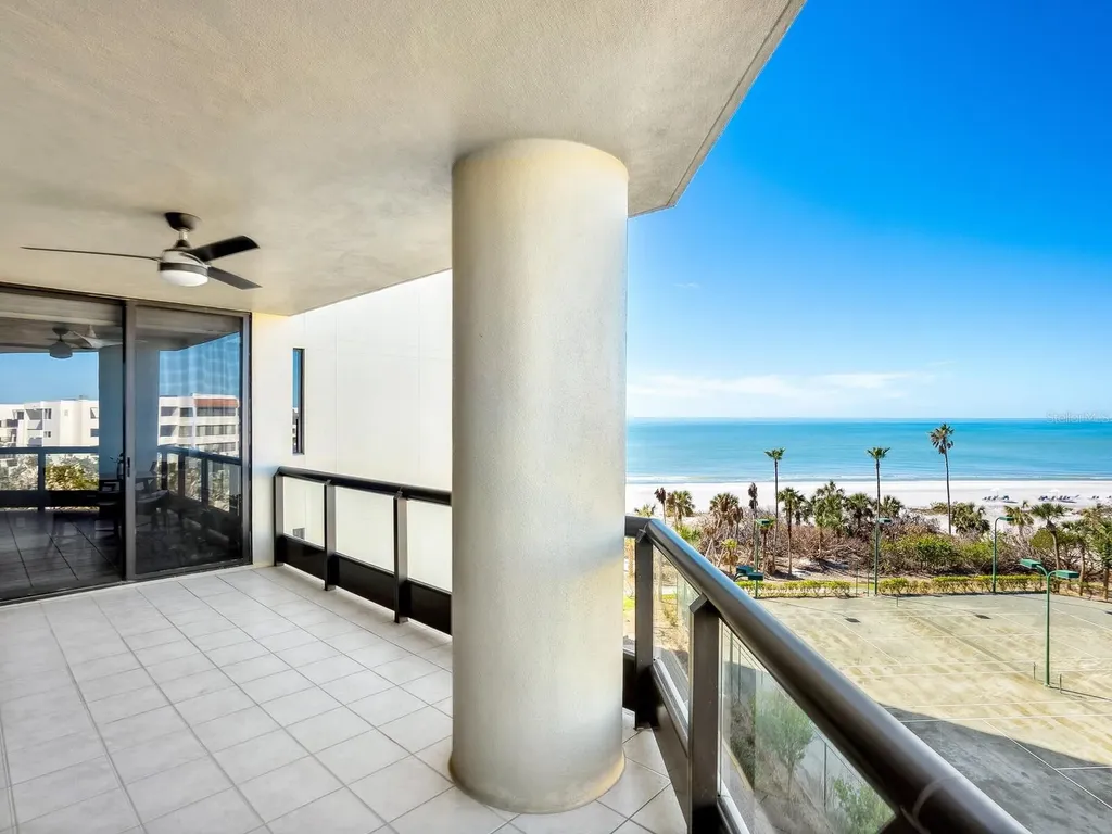 1281 Gulf Of Mexico Drive Longboat Key FL 34228