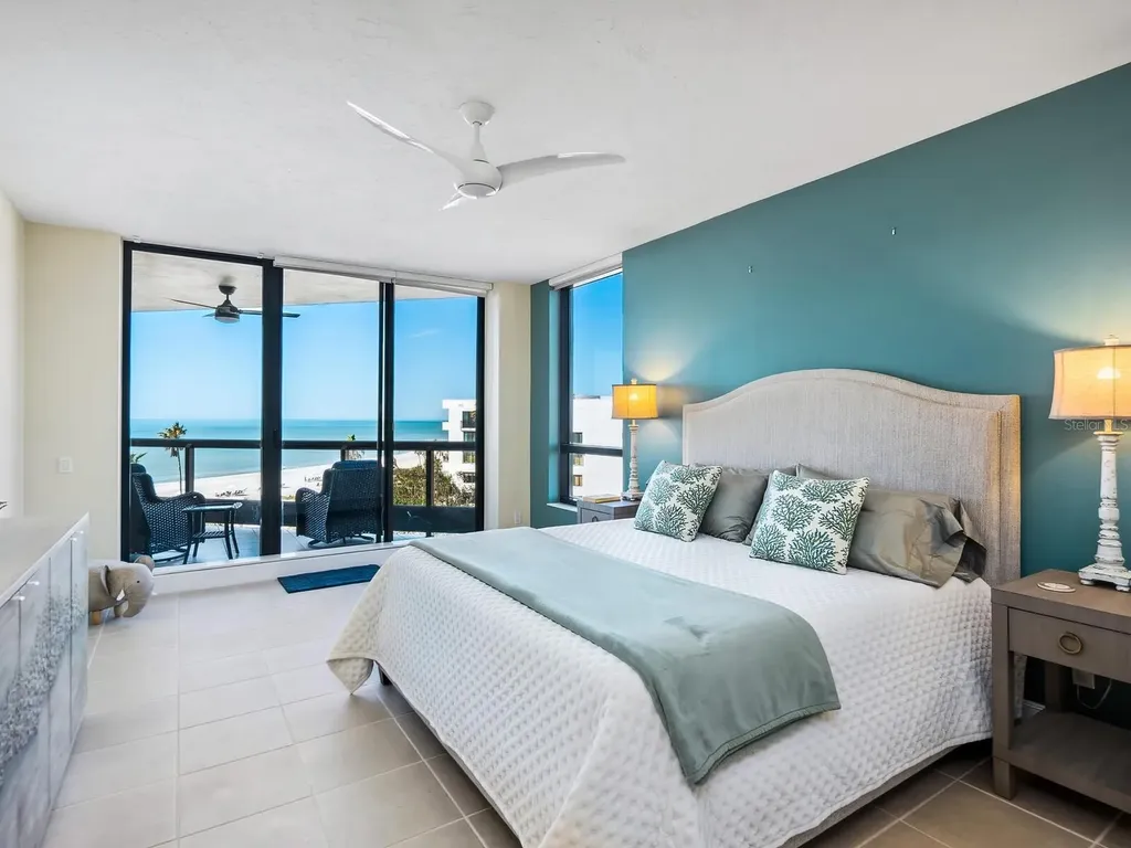 1281 Gulf Of Mexico Drive Longboat Key FL 34228