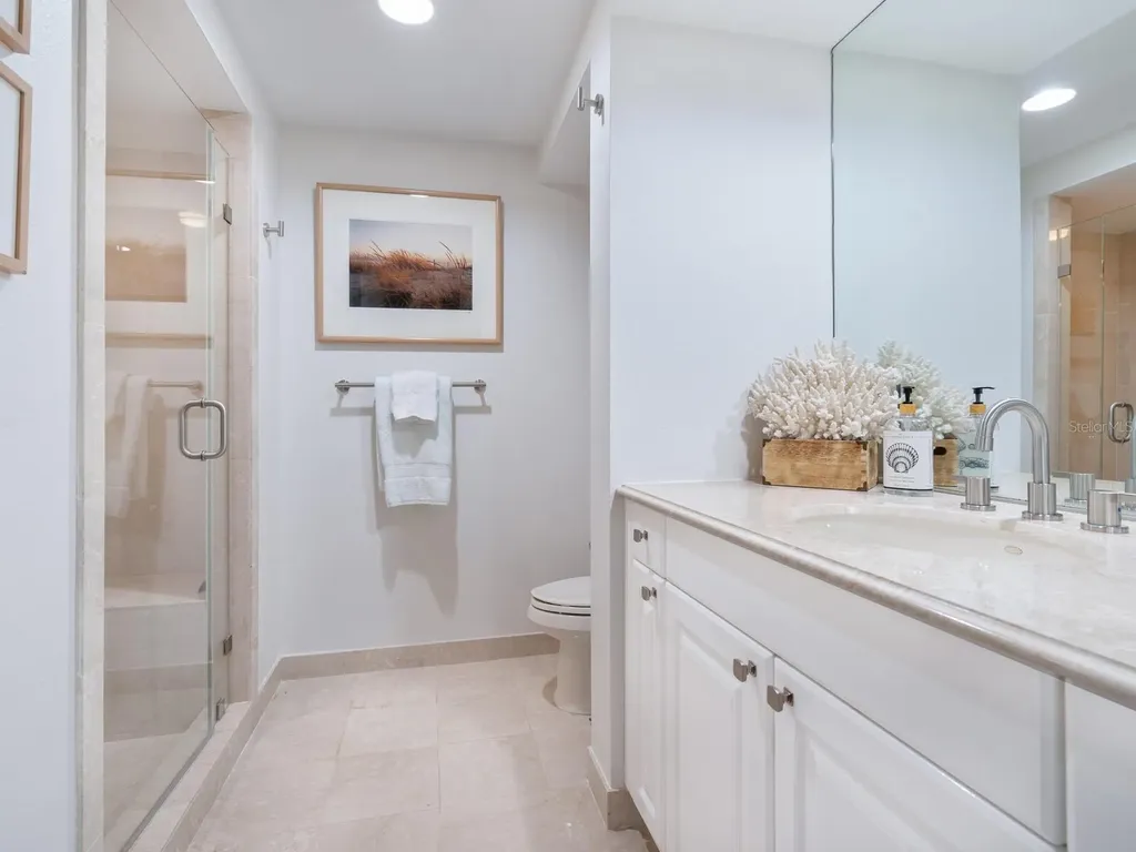 1281 Gulf Of Mexico Drive Longboat Key FL 34228