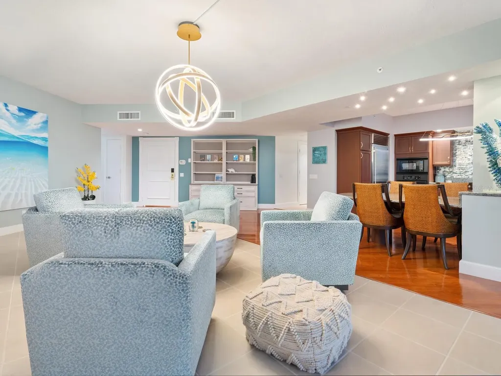 1281 Gulf Of Mexico Drive Longboat Key FL 34228